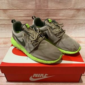 Nike Rosherun QS Sneakers